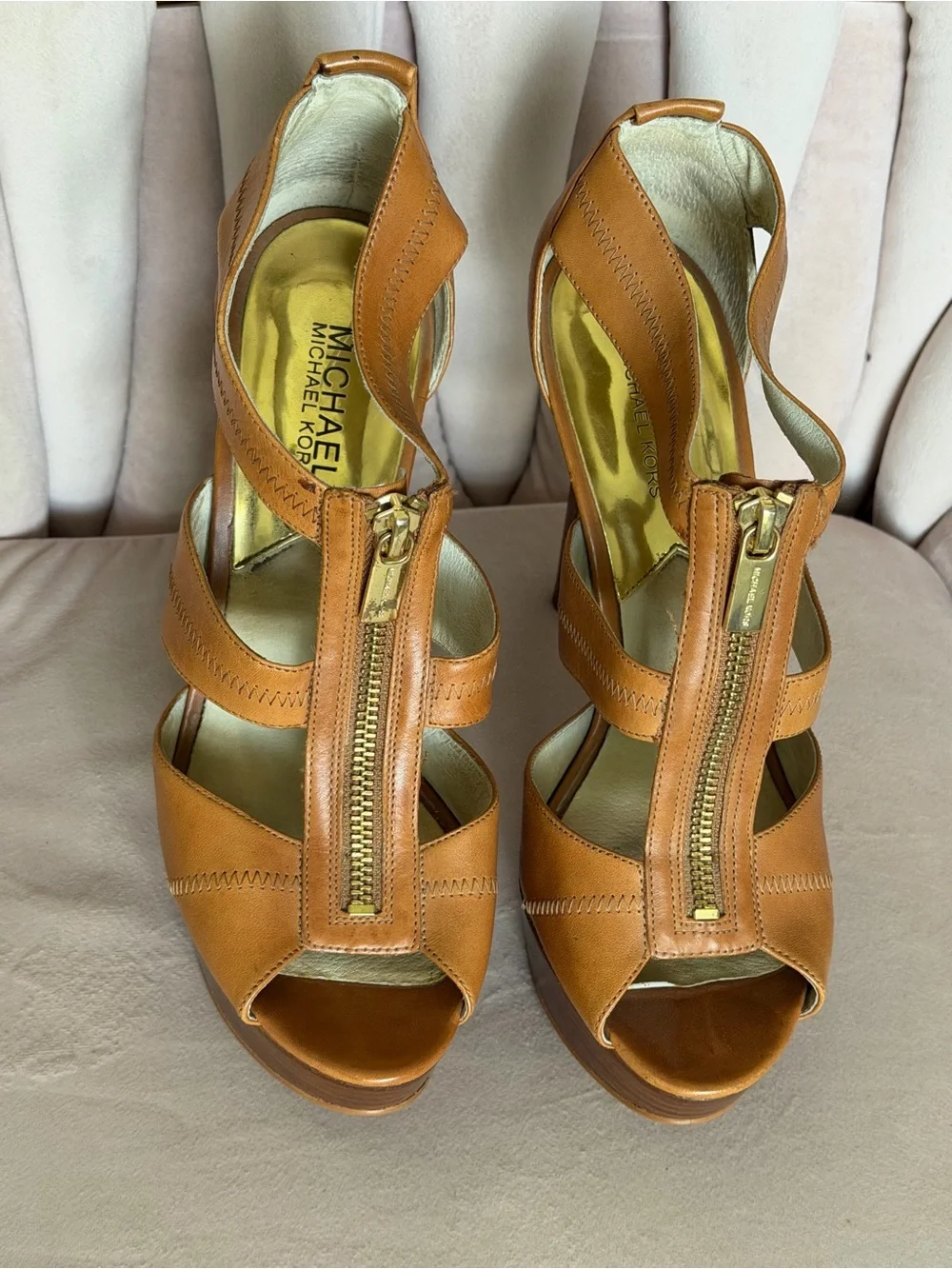 MICHAEL Michael Kors stylish tan